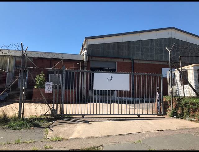 918M² FACTORY TO LET IN HAMMARSDALE